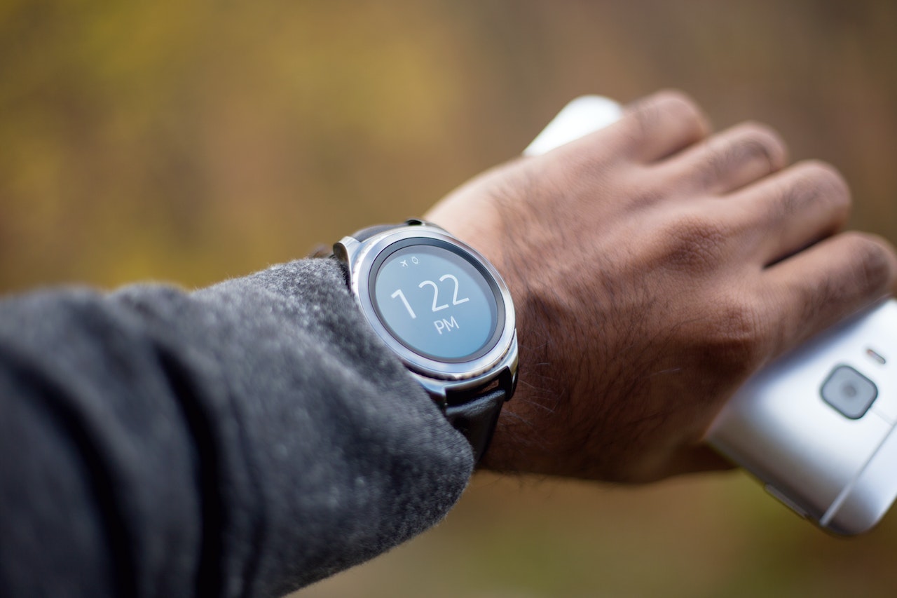 Exploring the Best Smartwatches for Men: A Comparative Study of Smartwatch Technologies